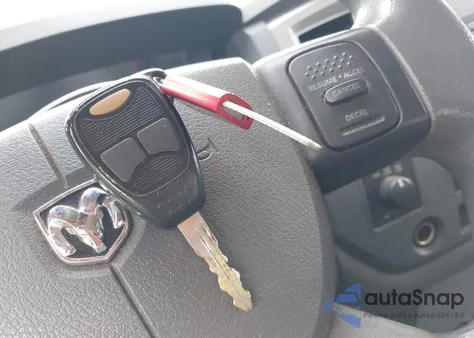 2007 Dodge Ram 1500 Slt/Trx4 Off Road/Sport из США, поврежденный, VIN 1D7HU18227S264361